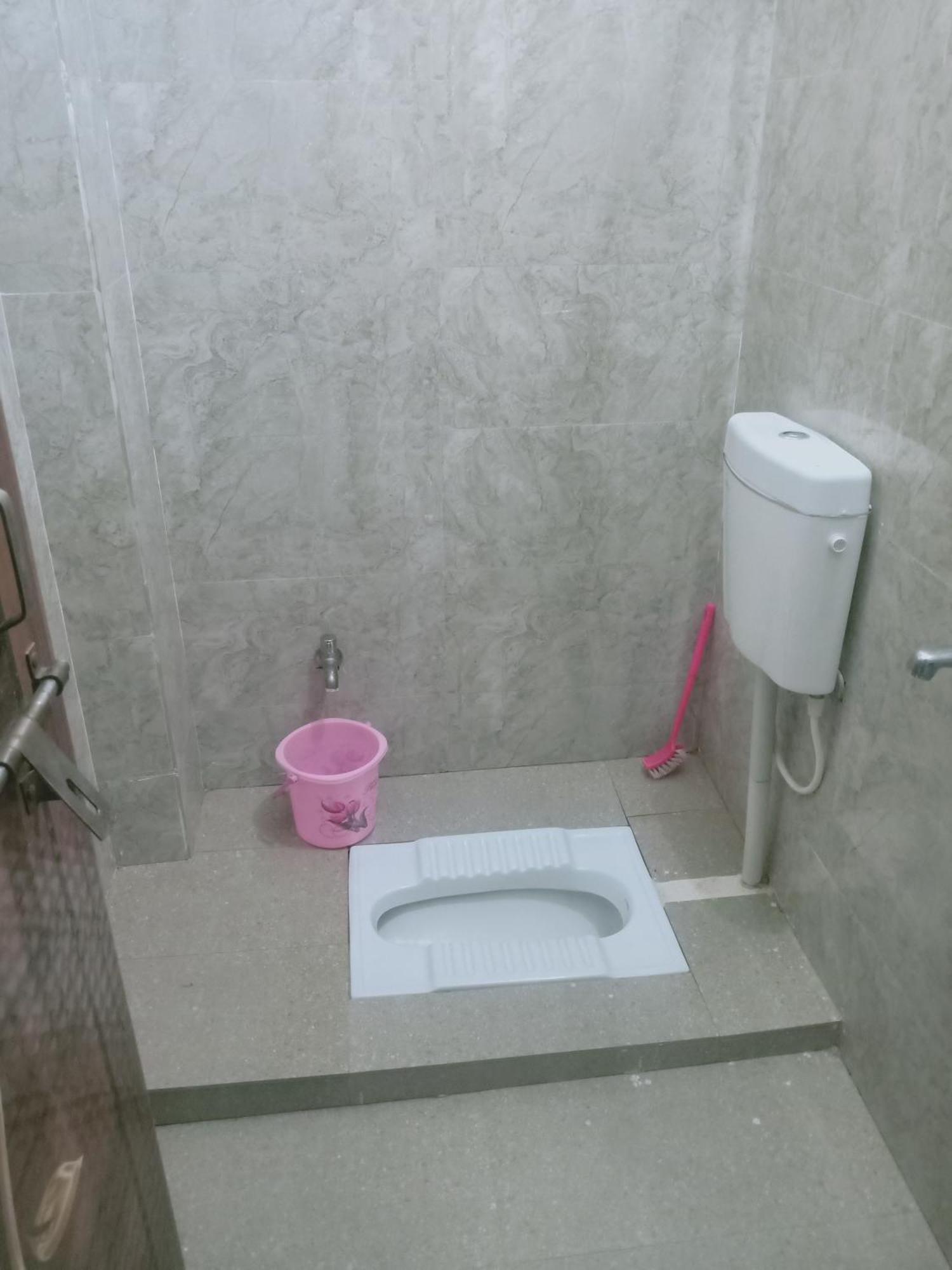 Saksham Guest House Jhusi Экстерьер фото